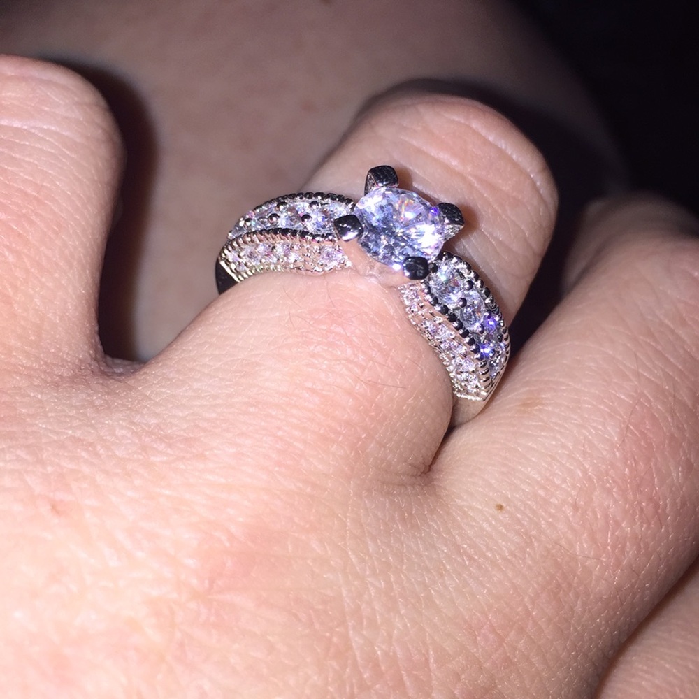 Sterling silver cubic zirconia ring